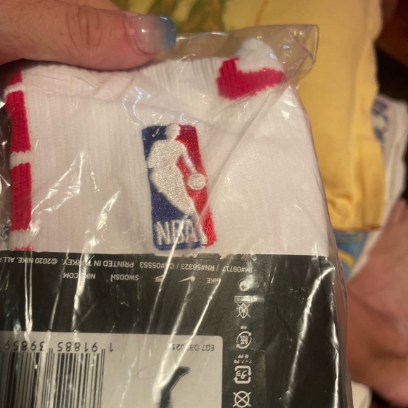 2 PAIRS -NWT NIKE ELITE NBA BASKETBALL TEAM SOCKS RED sz XXL - Picture 4 of 4